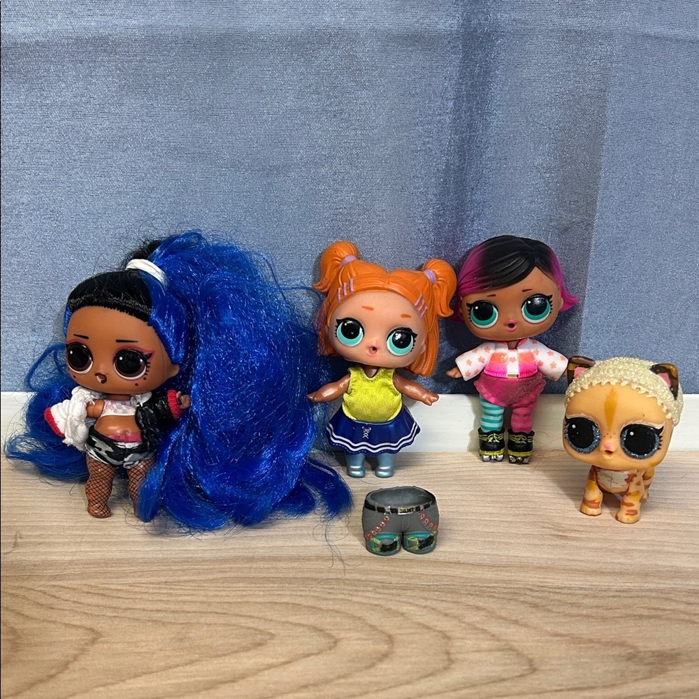 Lot of 4 LoL surprise mini 3 inches doll MGA 2017